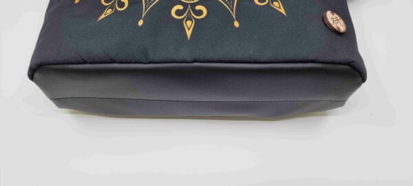 Crossbody kabelka s motivem mandaly. - Image 2