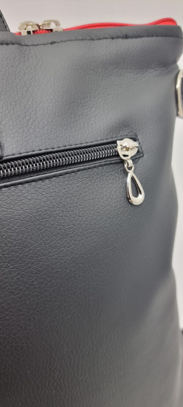 Crossbody kabelko batoh s vlastím motivem na přání. - Image 2