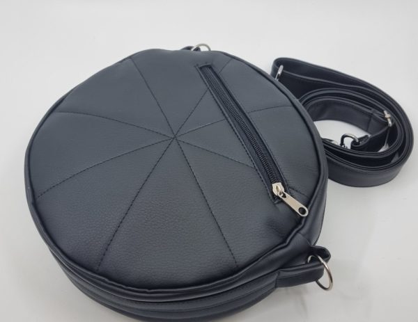 Crossbody kulatá kabelka s lesním motivem. - Image 4