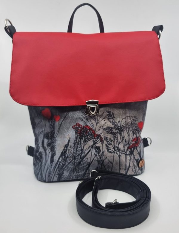Crossbody kabelko batoh s motivem vlčích máků.