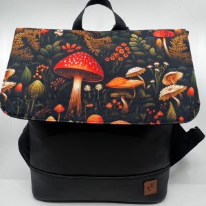 Crossbody batoh s motivem hub.