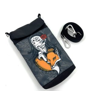 Malá crossbody kabelka s motivem žena s liškou.