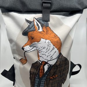 Rolovací batoh s liškou.