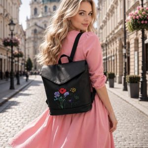 Crossbody batoh s vyšívanými vlčími máky. (Kopírovat)