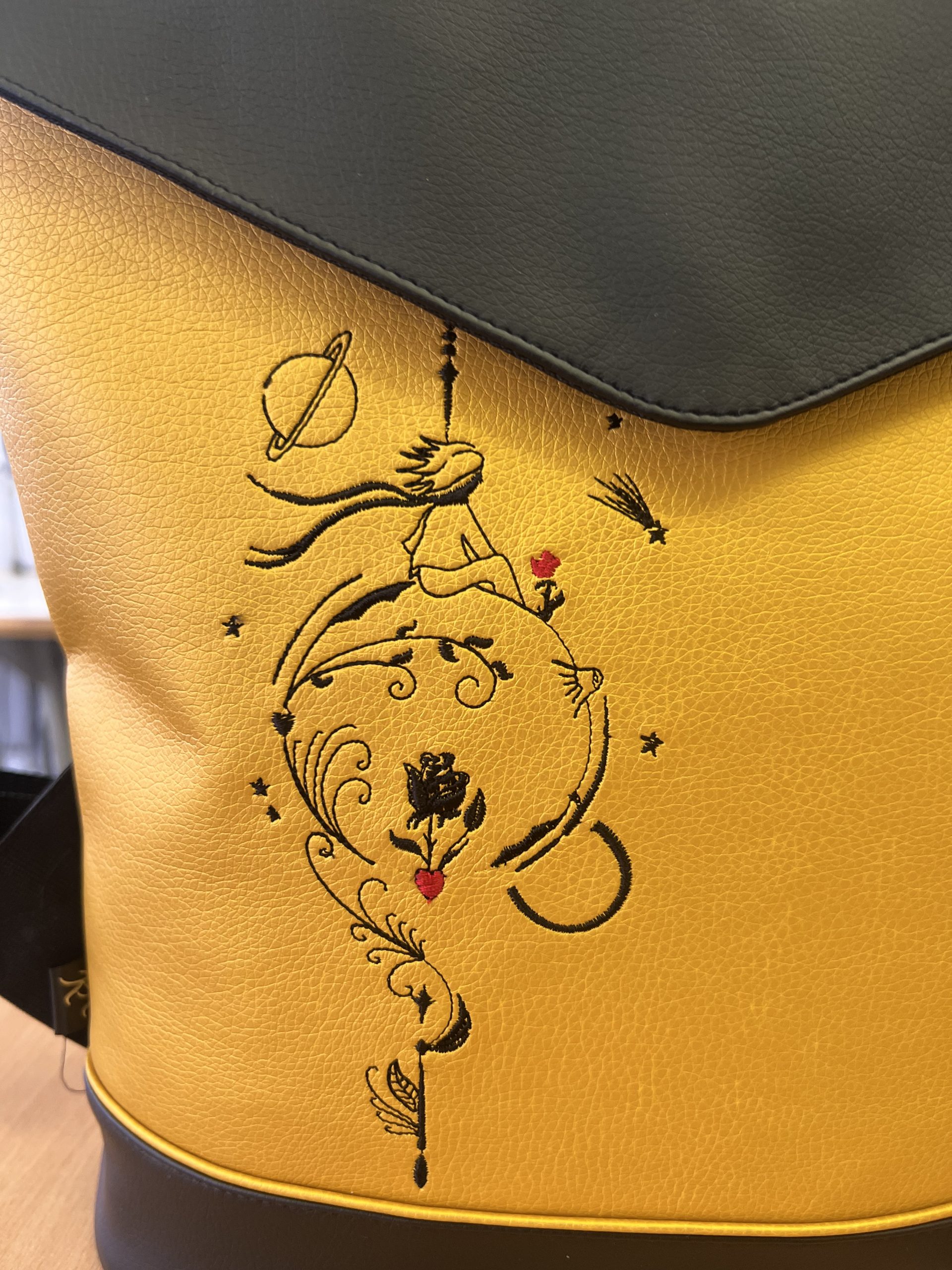 Crossbody batoh s vyšívaný motiv malého prince. - Image 6